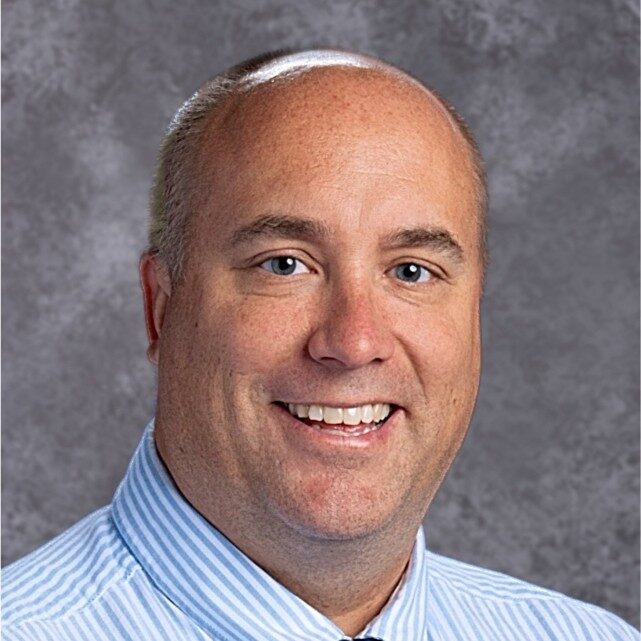 <b>Lee Downey</b></i><br /> Louisa County Public Schools